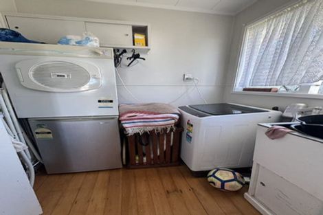 Photo of property in 959a Beach Road, Torbay, Auckland, 0630