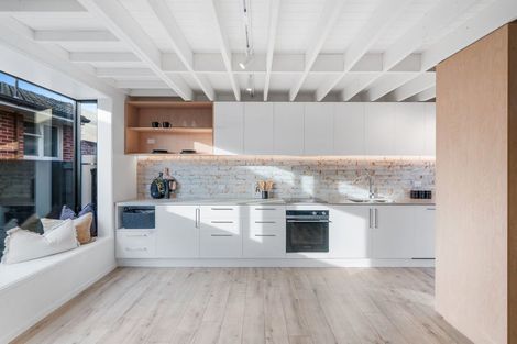 Photo of property in 2/938 Colombo Street, St Albans, Christchurch, 8014