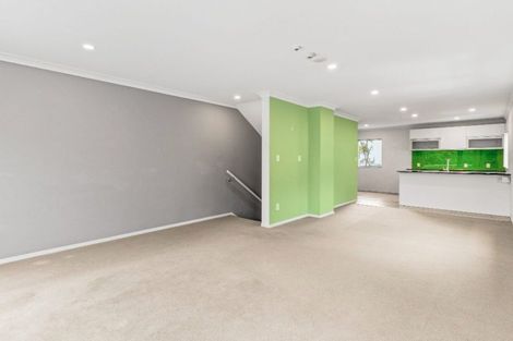 Photo of property in 11/46 Carlos Drive, Flat Bush, Auckland, 2016