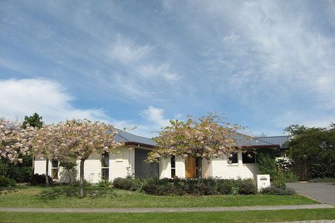 Photo of property in 15 Milesbrook Close, Rangiora, 7400