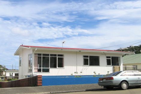 Photo of property in 29 Trent Street, Island Bay, Wellington, 6023