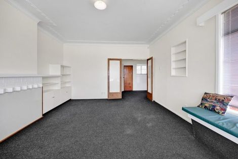 Photo of property in 379 Broadway, Stratford, 4332