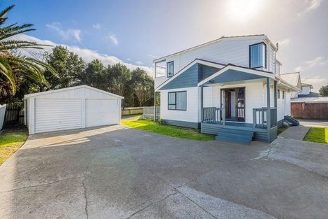 Photo of property in 4 Birdwood Avenue, Papatoetoe, Auckland, 2025