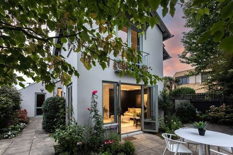 Photo of property in 35a Trafalgar Street, St Albans, Christchurch, 8014