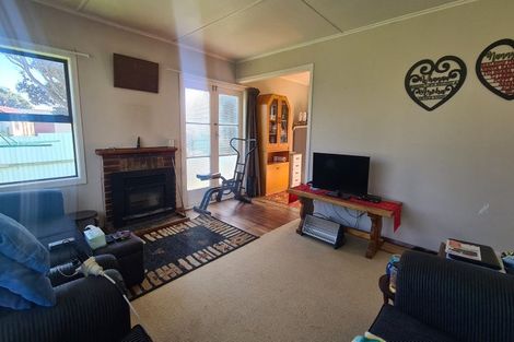Photo of property in 3 Hickey Place, Opunake, 4616