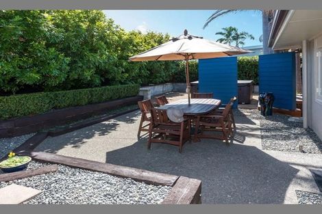 Photo of property in 24 Tyrian Close, Half Moon Bay, Auckland, 2012