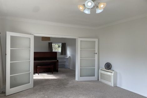 Photo of property in 22 Duncan Street, Tawa, Wellington, 5028