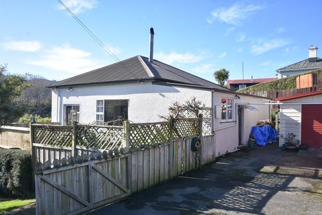 Photo of property in 2 Edinburgh Street, Green Island, Dunedin, 9018