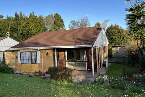 Photo of property in 1/15 Micawber Place, Mellons Bay, Auckland, 2014