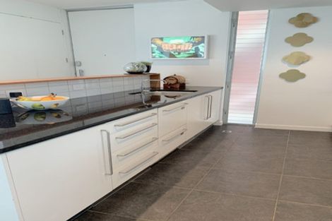 Photo of property in 4/22 The Crescent, Roseneath, Wellington, 6011