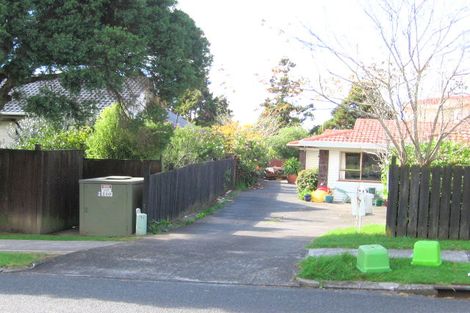 Photo of property in 4a Malloy Place, Eastern Beach, Auckland, 2012