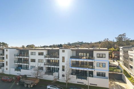 Photo of property in 10/11 Carlos Drive, Flat Bush, Auckland, 2016