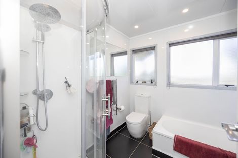 Photo of property in 37 Heather Green Avenue, Meremere, Mercer, 2474