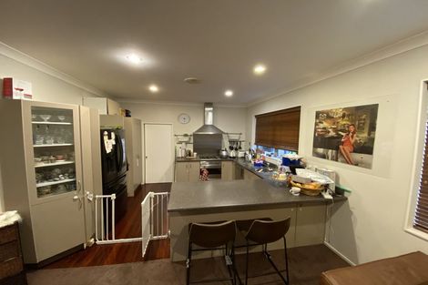 Photo of property in 12 Gifford Grove, Churton Park, Wellington, 6037