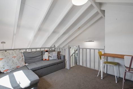 Photo of property in 40 Youngs Road, Papakura, 2110