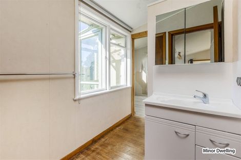 Photo of property in 8 Orere Point Road, Orere Point, Papakura, 2585