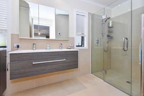 Photo of property in 52 Toscana Drive, Karaka, Papakura, 2113