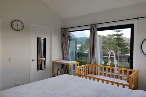 Photo of property in 23 Petherick Crescent, Johnsonville, Wellington, 6037