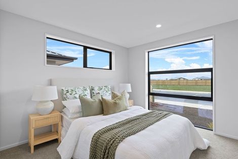 Photo of property in 15 Herridge Street, Woodend, 7691