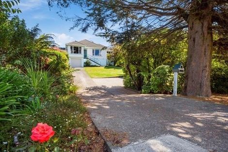 Photo of property in 14 Huia Street, Tawa, Wellington, 5028