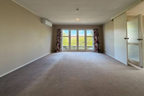 Photo of property in 145 Chivalry Road, Glenfield, Auckland, 0629