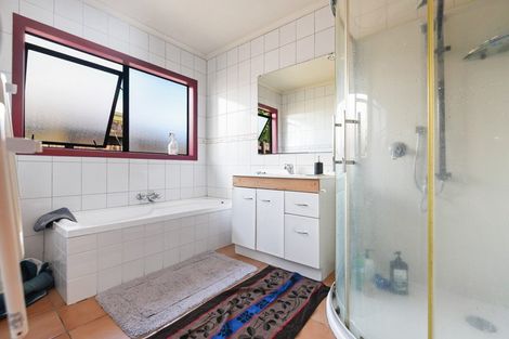 Photo of property in 1 Corsair Place, Melville, Hamilton, 3206