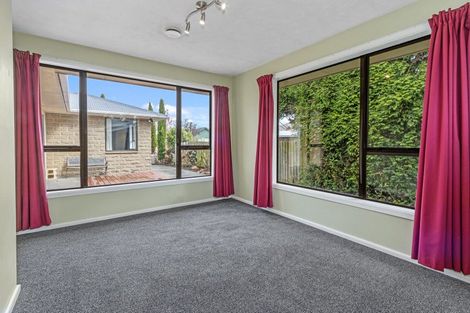 Photo of property in 40 Kathleen Crescent, Hornby, Christchurch, 8042