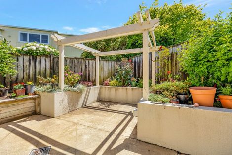 Photo of property in 432a Mangorei Road, Highlands Park, New Plymouth, 4312