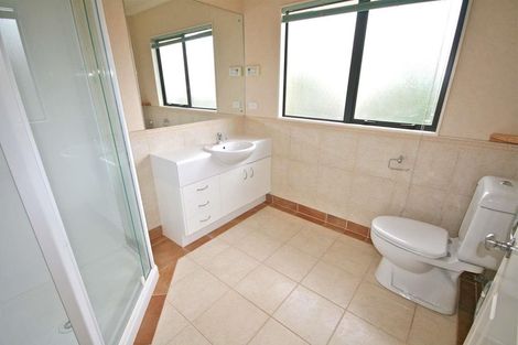 Photo of property in 23 Carousel Crescent, East Tamaki Heights, Auckland, 2016