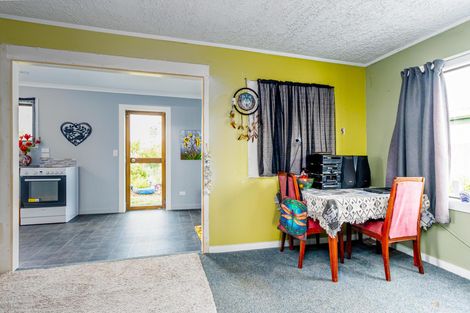 Photo of property in 12 James Street, Waimate, 7980