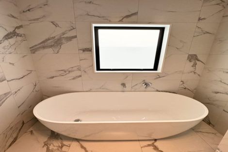 Photo of property in 16 Morus Road, Massey, Auckland, 0614