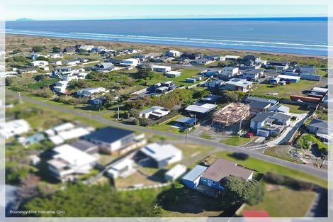 Photo of property in 13 Nelson Street, Foxton Beach, Foxton, 4815