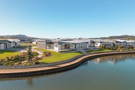Photo of property in 16 Vanita Drive, Whitianga, 3510