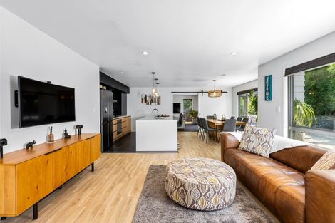 Photo of property in 4b Astrolabe Place, Gulf Harbour, Whangaparaoa, 0930