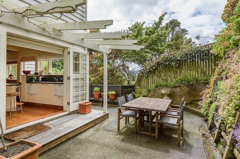 Photo of property in 3 Cluny Avenue, Kelburn, Wellington, 6012