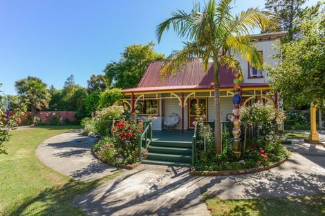 Photo of property in 37 Gillies Crescent, Waimarama, Havelock North, 4294