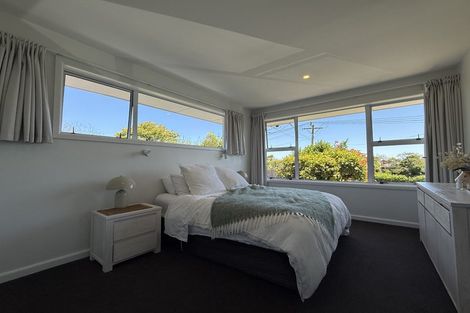 Photo of property in 6 Condell Avenue, Papanui, Christchurch, 8053