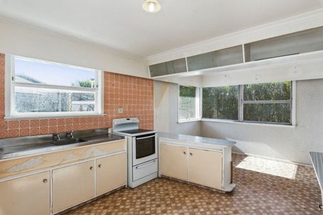 Photo of property in 7 Awatea Avenue, Paraparaumu, 5032