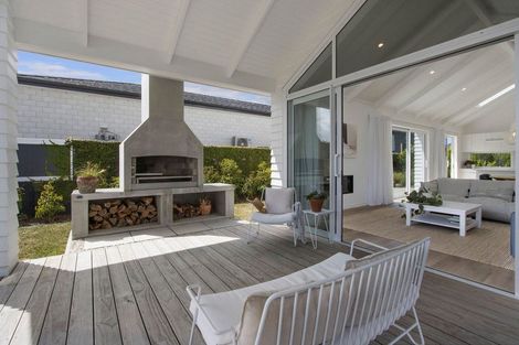 Photo of property in 2 Goldstone Place, Omokoroa, 3114