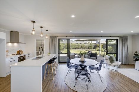 Photo of property in 15 Hikawera Drive, Frimley, Hastings, 4120