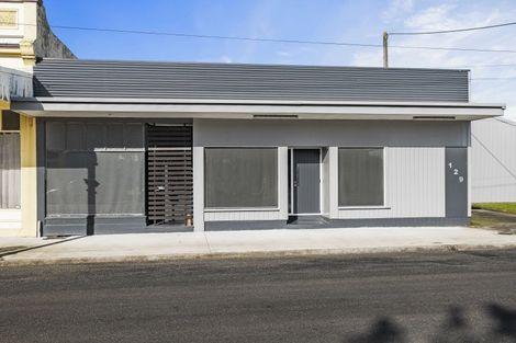 Photo of property in 129 Bridge Street, Eltham, 4322