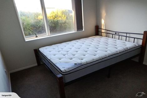 Photo of property in 8 Stubbs Place, Fairview Heights, Auckland, 0632