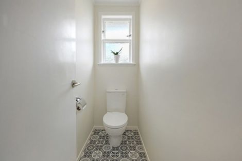 Photo of property in 124 Clarkin Road, Fairfield, Hamilton, 3214