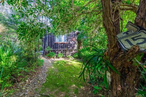 Photo of property in 1736 East Coast Road, Whakatiwai, Miranda, 2473
