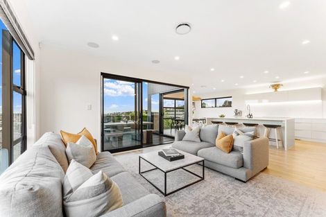 Photo of property in 20 Woodridge Drive, Stanmore Bay, Whangaparaoa, 0932