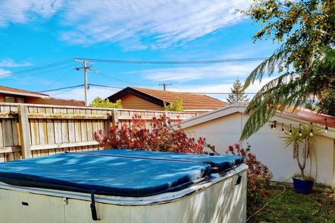 Photo of property in 9 Parakai Street, Paraparaumu, 5032