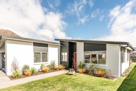 Photo of property in 4 Risinghurst Terrace, Lower Shotover, Queenstown, 9304