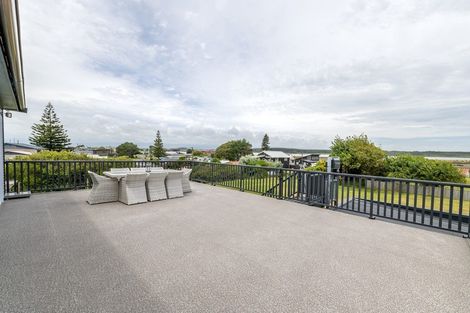 Photo of property in 122 Seabury Avenue, Foxton Beach, Foxton, 4815