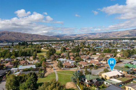 Photo of property in 8 Hassing Place, Cromwell, 9310