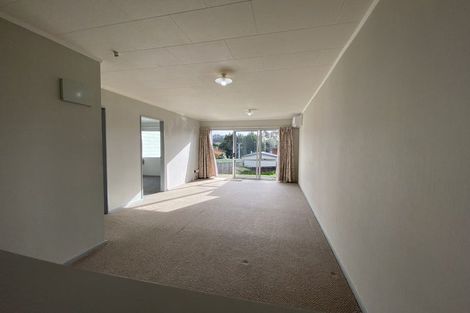 Photo of property in 4 Euclid Street, Vogeltown, New Plymouth, 4310